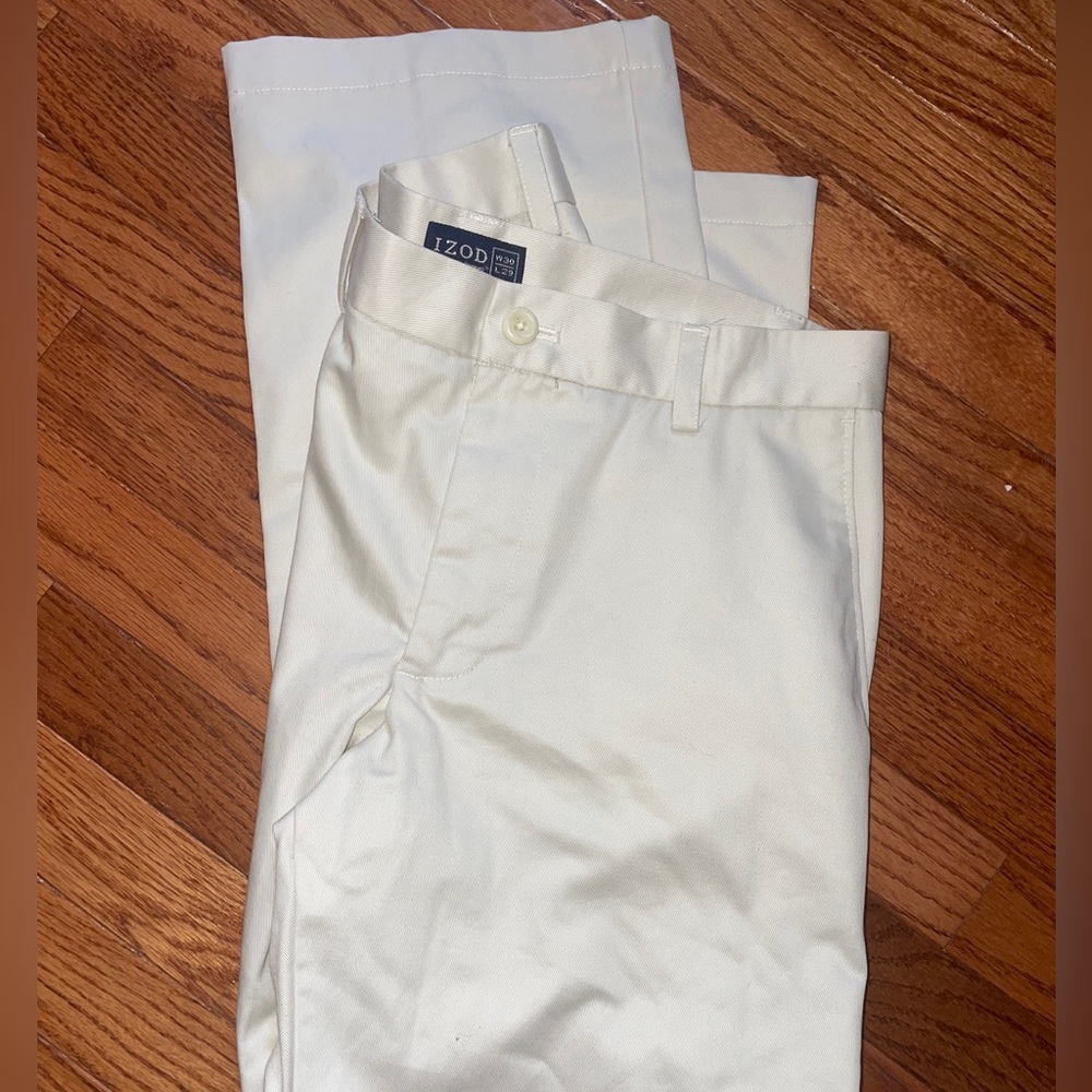 IZOD AMERICAN CHINO PANTS